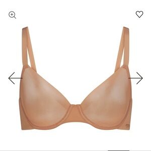 SKIMS NO SHOW UNLINED DEMI BRA